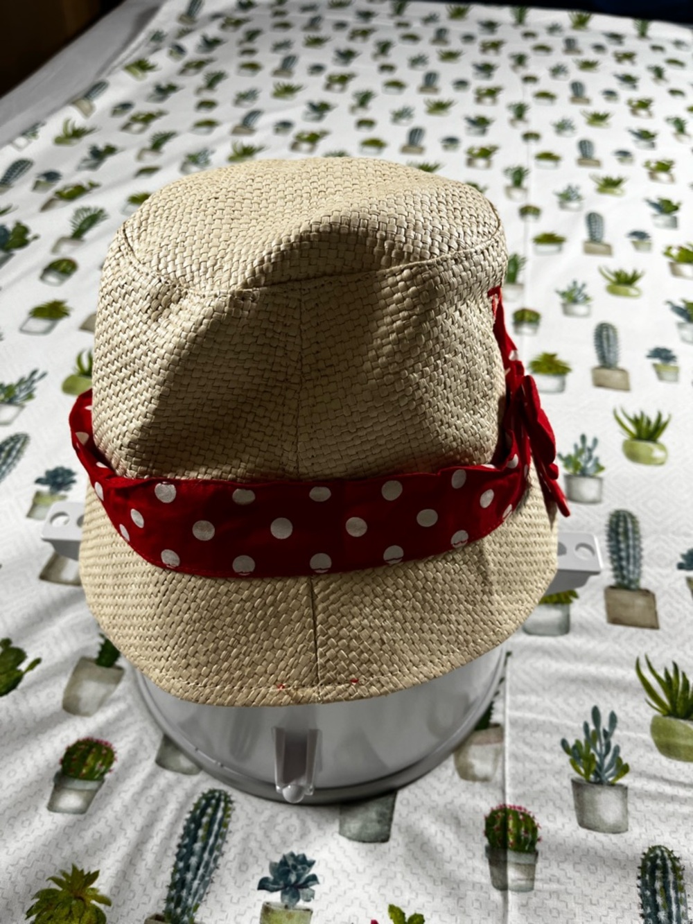 Disneyland Resort Straw Bucket Hat with Red Polka Dot Bow Minnie Mouse - Picture 4 of 11